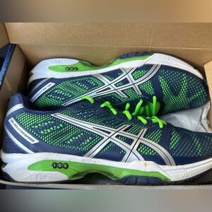 Men’s ASICS gel shoes